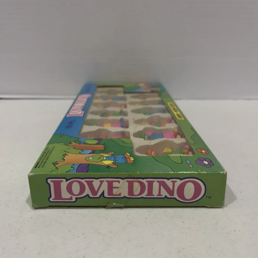 Soma Vintage Love Dino Dinosaur Set of 12 Safe Non Toxic Play Figures 1993 NOS